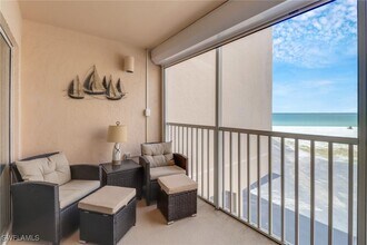 25850 Hickory Blvd in Bonita Springs, FL - Foto de edificio - Building Photo