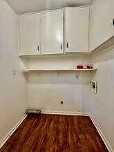 1102 Donna Kay Dr in Kerrville, TX - Building Photo - Building Photo