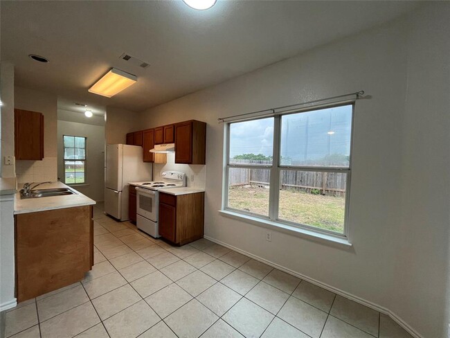 3016 Aftonshire Way in Austin, TX - Foto de edificio - Building Photo