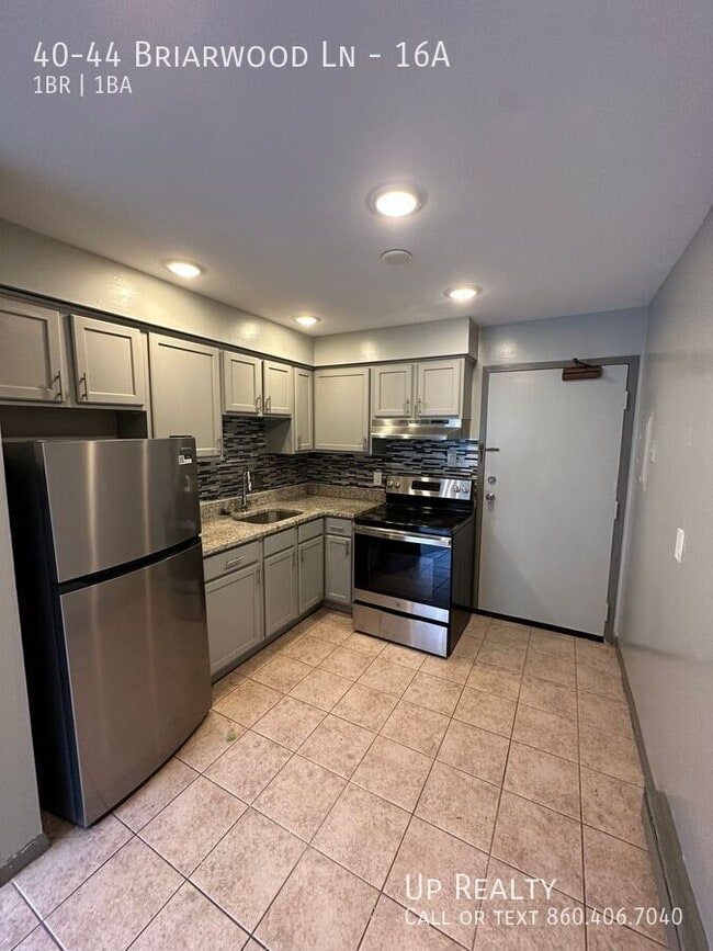 property at 40-44-44 Briarwood Ln