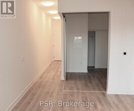 110 Broadway Ave in Toronto, ON - Building Photo - Building Photo