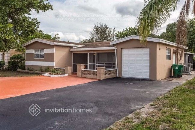 7936 Juniper St in Miramar, FL - Foto de edificio - Building Photo