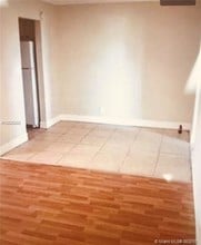 2008 Jackson St-Unit -E3 in Hollywood, FL - Building Photo - Building Photo