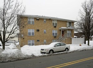 476 Harrison Ave in Lodi, NJ - Building Photo - Building Photo