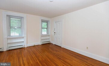 433 E Main St in Collegeville, PA - Building Photo - Building Photo