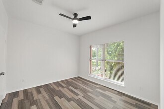57 Foxhall Crescent Dr in Sugar Land, TX - Building Photo - Building Photo