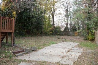 2008 Walker Ave in Greensboro, NC - Foto de edificio - Building Photo