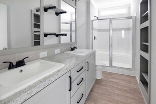 1451 Whispering Pnes Lp in Frostproof, FL - Building Photo