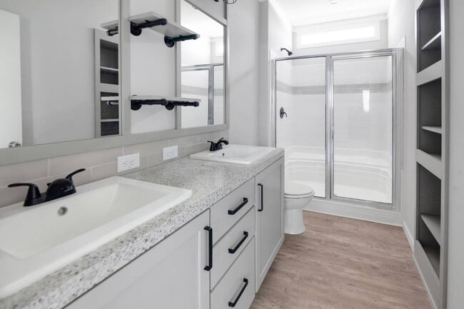 property at 1451 Whispering Pnes Lp
