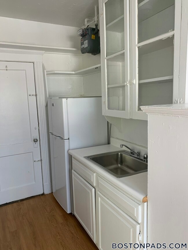 235 Park Dr, Unit 9 in Boston, MA - Building Photo - Building Photo