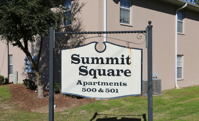 Summit Square Apartments in Ocala, FL - Building Photo - Building Photo