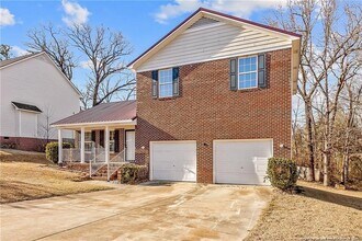8528 English Saddle Dr in Fayetteville, NC - Building Photo - Building Photo
