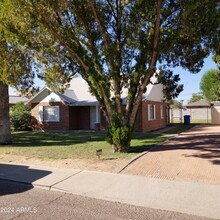 2132 E Mulberry Dr in Phoenix, AZ - Building Photo - Building Photo