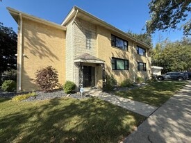 1108 Fortuna Ave in Park Ridge, IL - Building Photo