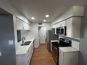 3511 Alpine Cir in Austin, TX - Building Photo - Building Photo