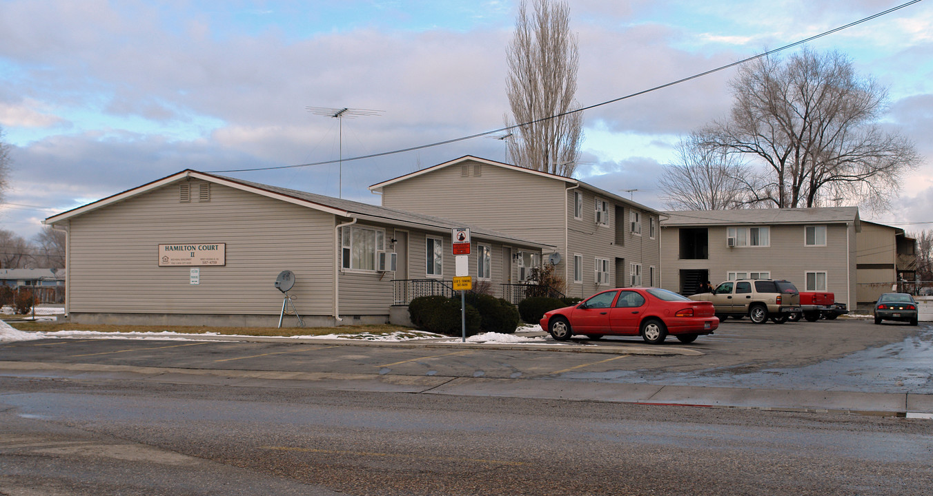 Hamilton Court in Mountain Home, ID - Building Photo