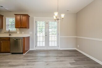 606 Martinsdale Ct in La Vergne, TN - Building Photo - Building Photo
