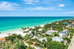 67 8th Ave S in Naples, FL - Building Photo