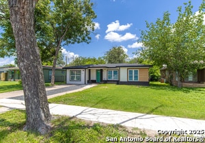 123 Marchmont Ln in San Antonio, TX - Building Photo - Building Photo