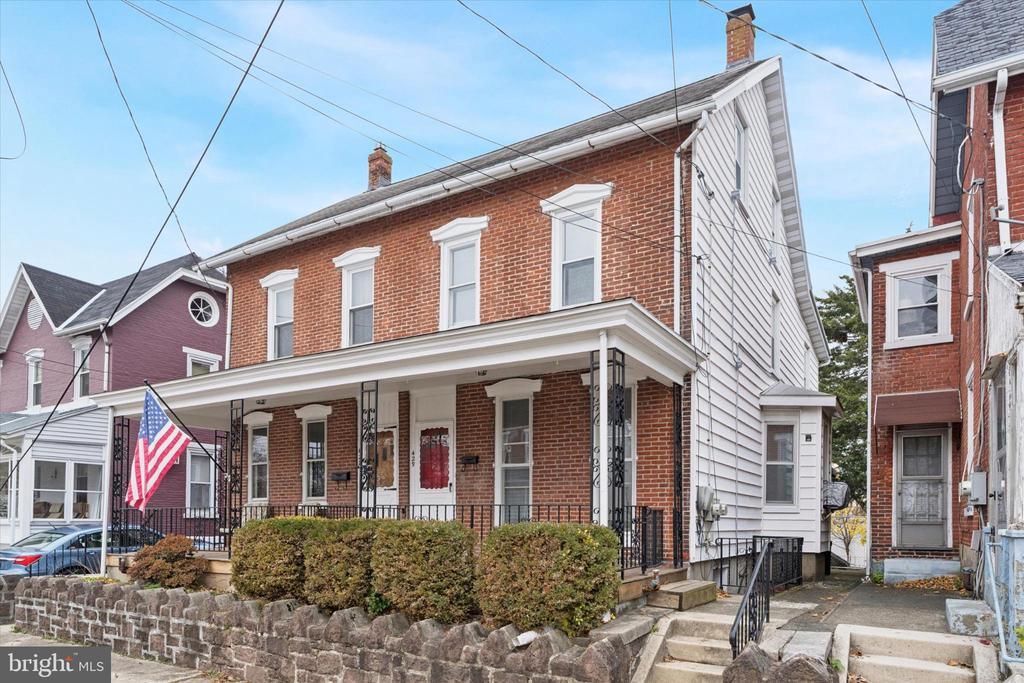 429 Church St in Royersford, PA - Building Photo