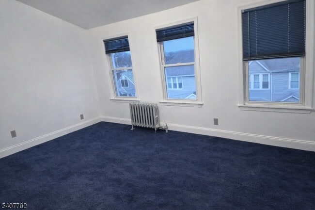 95 Cedar Hill Ave in Belleville, NJ - Building Photo - Building Photo