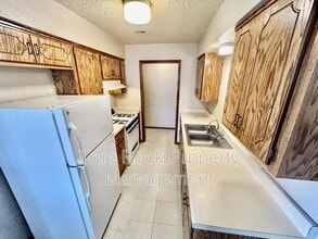 1228 N Texas Ave in Ada, OK - Foto de edificio - Building Photo