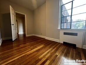 91 Longwood Ave, Unit 6 in Brookline, MA - Building Photo - Building Photo