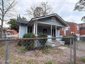 511 Ivy St in Jacksonville, FL - Building Photo
