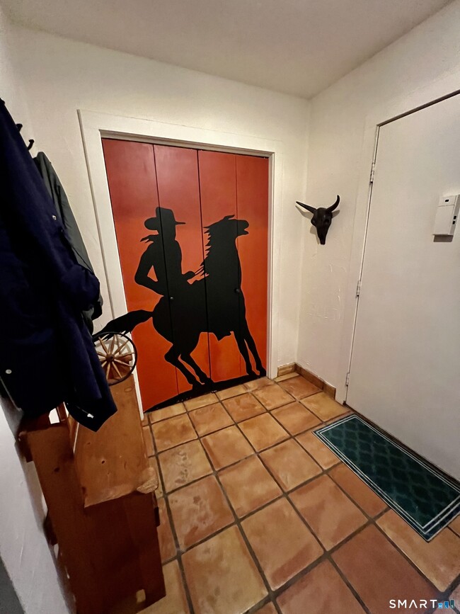 290 Cliffside Dr in Torrington, CT - Building Photo - Building Photo