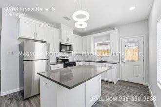 2908 S Links Dr, Unit 3 in Edinburg, TX - Building Photo - Building Photo