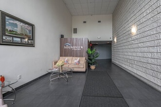 Soundview Apartments in West Haven, CT - Foto de edificio - Lobby