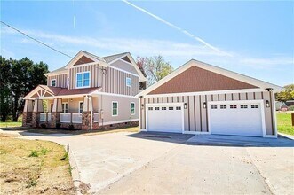 290 Valley Hill Rd in Riverdale, GA - Building Photo - Building Photo