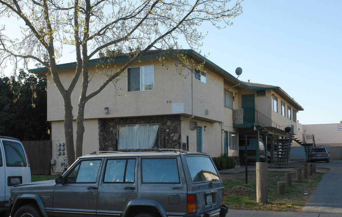 870 El Cerrito Way in Gilroy, CA - Building Photo