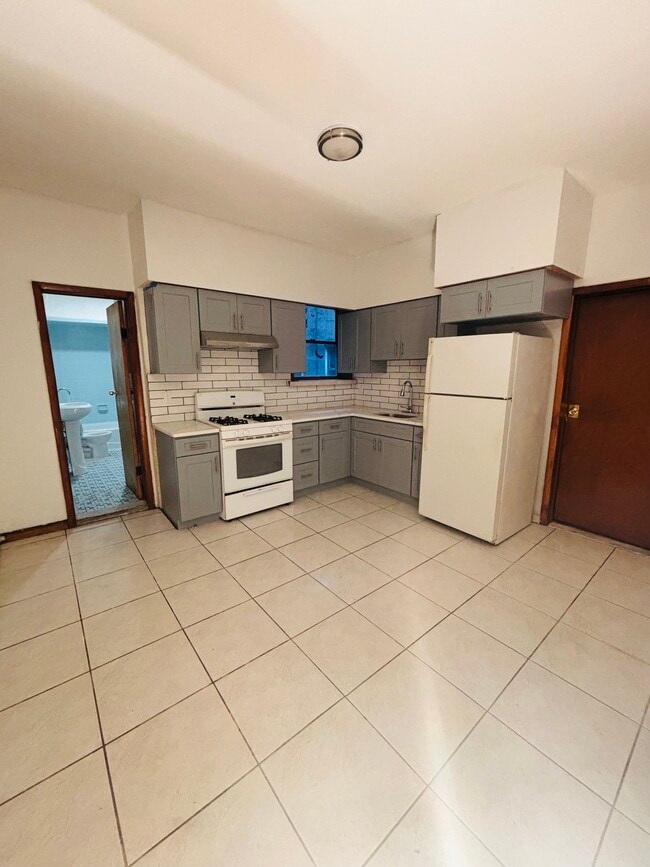 739 Harrison Ave in Harrison, NJ - Building Photo - Building Photo