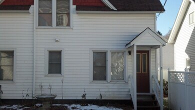 35 Ford Ave, Unit 5 in Oneonta, NY - Building Photo - Building Photo
