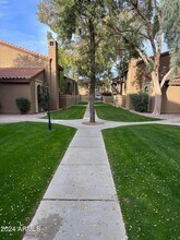 6945 E Cochise Rd in Paradise Valley, AZ - Building Photo - Building Photo