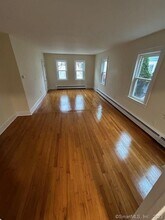 12 Trumbull St, Unit 1 in Stonington, CT - Building Photo - Building Photo