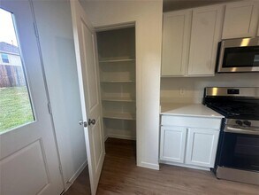2621 Castille Vly Pl in Conroe, TX - Building Photo - Building Photo