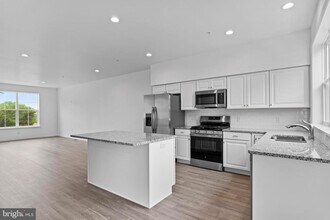 33 S 19th St in Camp Hill, PA - Building Photo - Building Photo