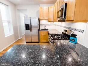721 S Milton Ave in Baltimore, MD - Building Photo - Building Photo