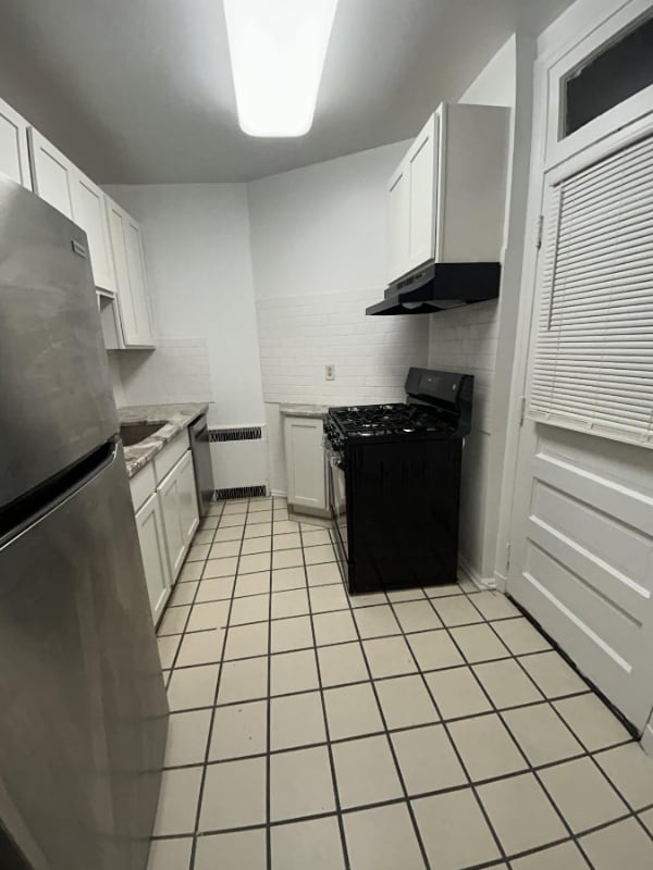 13660 Fairhill Rd