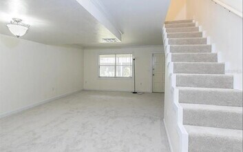 3225 Ramblewood Dr N in Sarasota, FL - Building Photo - Building Photo
