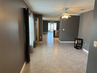 602 Sunlit Coral St in Ruskin, FL - Foto de edificio - Building Photo