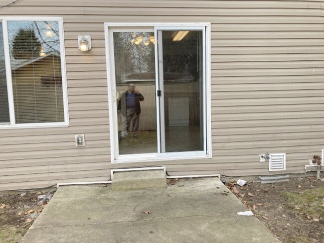 114 N Bowdish Rd in Spokane Valley, WA - Building Photo - Building Photo