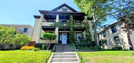2224 Emerson Avenue South in Minneapolis, MN - Building Photo - Interior Photo