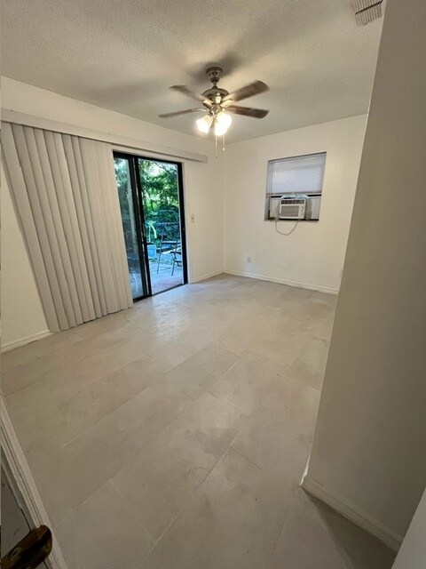 1735 Timocuan Way in Longwood, FL - Building Photo