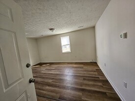 108 Carter St in Crewe, VA - Building Photo