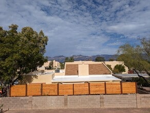 625 S Prudence Rd in Tucson, AZ - Building Photo - Building Photo