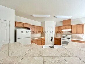 1040 Aspen Grove Cir in Minden, NV - Building Photo - Building Photo