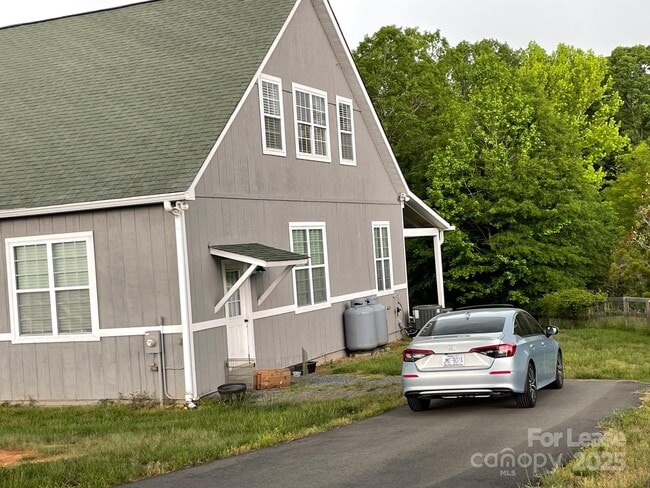 property at 5312 Davis Rd